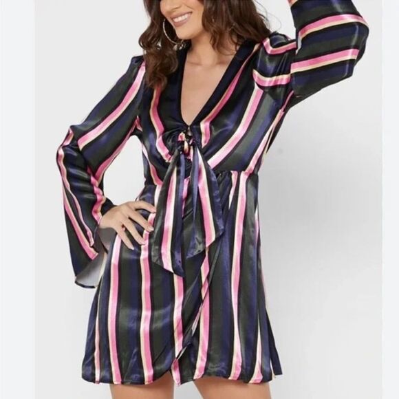 Top shop dress with tie front pink blue and cream stripes. Size 6. - Picture 1 of 7